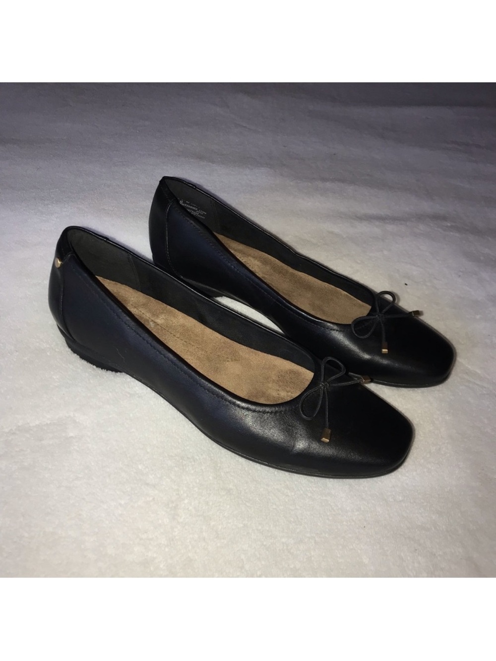 Clark’s Classic Black Leather Ballet Flats with Bow
